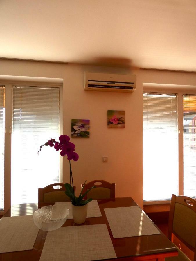 Paradise Apartment *